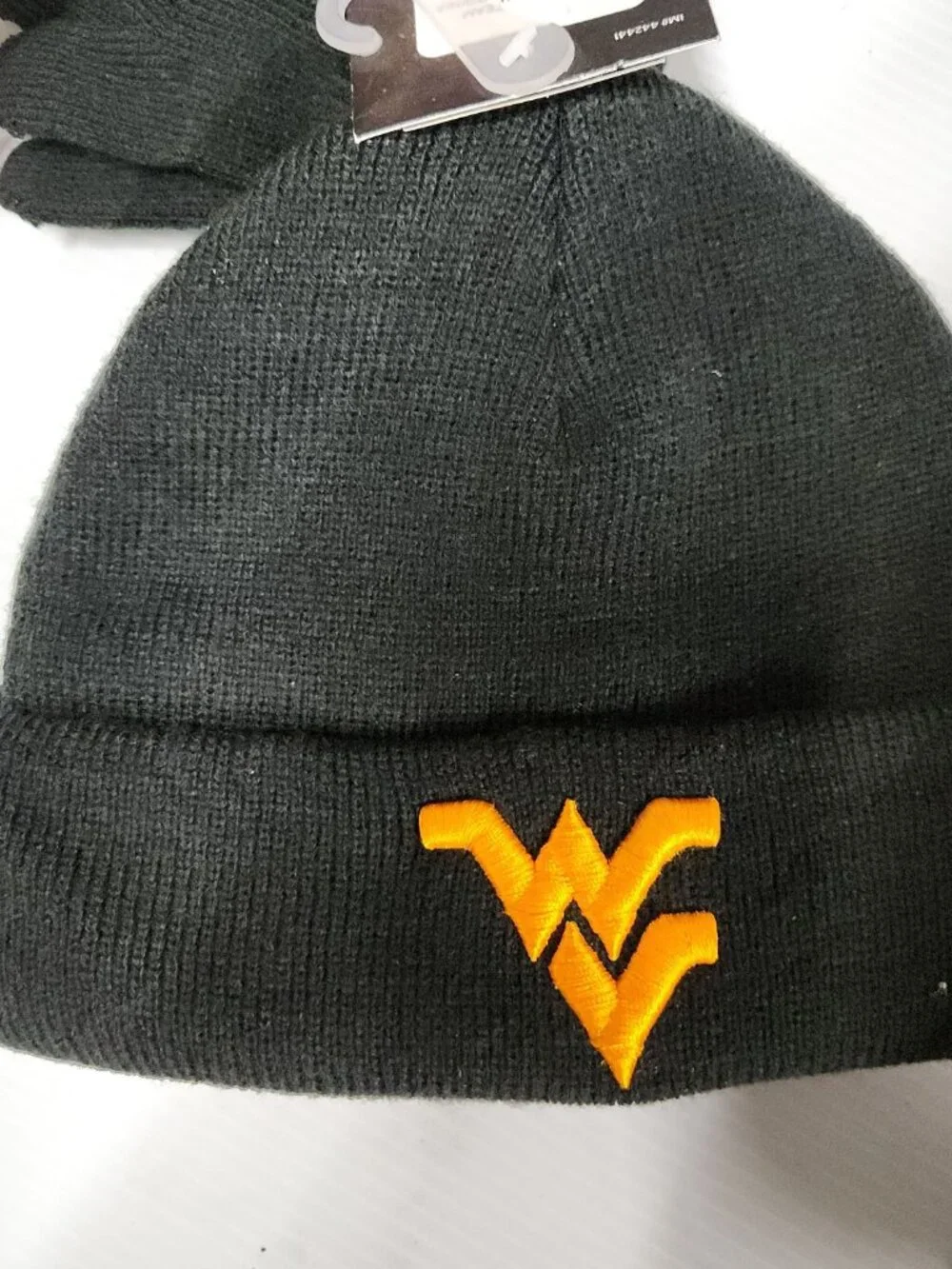 Nike 7N3048-Ww W. Virginia Toddler Beanie Mittens 2/4T Acrylic Black Gold